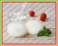 Carica l'immagine nel visualizzatore di Gallery, La Mozzarella Fiordilatte della Puglia è un prodotto caseario una vera Delizia della Puglia