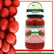 Carica l'immagine nel visualizzatore di Gallery, Ottima la vera passata di Pomodoro fresco dalla Puglia solo con sugo di pomodori Pugliesi, una vera Delizia della Puglia la salsa Pugliese