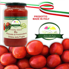 Carica l'immagine nel visualizzatore di Gallery, La vera passata di Pomodoro fresco Biologico della Puglia solo con sugo di pomodori Pugliesi Bio, una vera Delizia della Puglia la salsa Pugliese