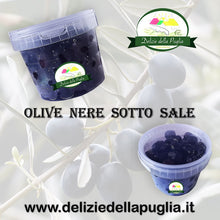 Carica l&#39;immagine nel visualizzatore di Gallery, Ottime le Olive nere sotto Sale e Olive nolche della Puglia e Olive Nolca con tante Delizie della Puglia da Bisceglie
